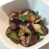 甘辛こってり！なすとピーマンの味噌炒め