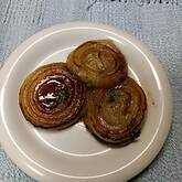 焼き肉のタレで簡単絶品！玉ネギのガーリックステーキ