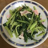 小松菜とベーコンのエスニック炒め