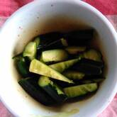 キュウリのラー油和え