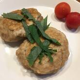 カロリーオフお魚ハンバーグ