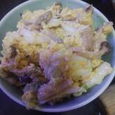 ゴマ油香る！白菜と豚肉の卵とじ丼