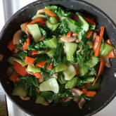 チンゲンサイとニンジンの塩炒め