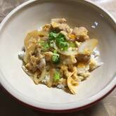 とろ～り半熟卵が絶品！基本の親子丼