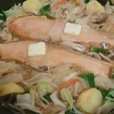 ホットプレートで！たっぷり野菜と鮭のチャンチャン焼き