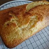 材料を混ぜて焼くだけ！しっとり美味しい❤ヨーグルトケーキ