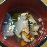 たっぷり鯛のアラ汁