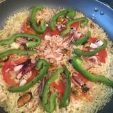 お家で簡単！フライパンで作るシーフードパエリア