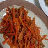 お箸とまらない！にんじんしりしり