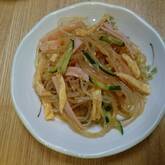 緑豆モヤシと春雨の中華風サラダ