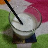 さっぱり冷たい！バナナとヨーグルトのスムージー