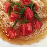 さっぱり！トマトとオリーブオイルめんつゆのそうめん