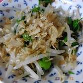 モヤシとニラのおかか和え