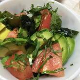 アボカドとトマトのマリネ