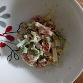 カレー風味のマカロニサラダ