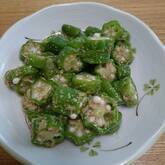 あと一品に！ゆでオクラのゴマ和え