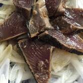 ゴマ風味のカツオのたたき