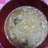 ナスと天かすのみそ汁