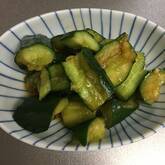 キュウリのラー油和え