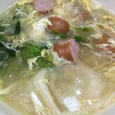 あと一品に！シャキシャキレタスとふんわり卵のスープ