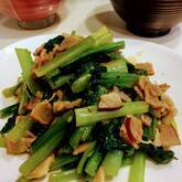 子供も大好き！小松菜とベーコンのオイスター卵炒め by谷本 啓子さん