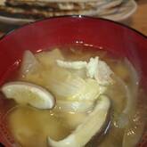 玉ネギとシイタケのみそ汁