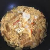 ゴマ油香る！白菜と豚肉の卵とじ丼