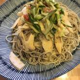 鶏ささ身と梅キュウリのゴマダレ素麺