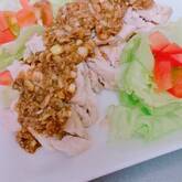 ピリ辛ゴマダレがけレンジ蒸し鶏