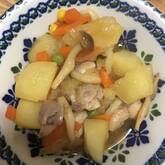 簡単人気！じゃがいもと手羽元の煮物