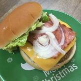 肉汁じゅわっ！家で絶品ハンバーガー by 金丸利恵さん