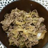 人気の丼もの！簡単にできる基本の牛丼