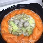 ふわふわ鶏団子と野菜の鍋