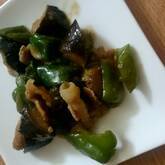 甘辛こってり！なすとピーマンの味噌炒め