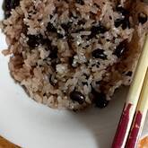 もちもちお赤飯