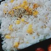 コーンのおにぎり