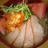 さっぱりツルツル！韓国冷麺