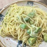 アボカドのパスタサラダ