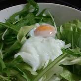 水菜サラダ・温泉卵のせ