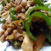 牛肉と野菜のソース炒め