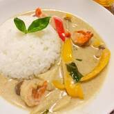 ペーストで簡単本格！鶏肉のタイ風グリーンカレー