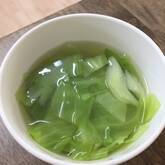 野菜ひとつ！春キャベツのシンプルコンソメスープ