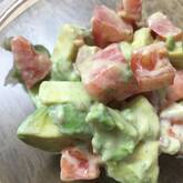 トマトとアボカドのサラダ