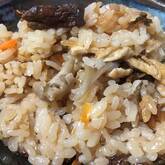 定番をさらにおいしく！ごま油香るキノコの炊き込みご飯 by 山口 祐未さん