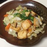 キャベツと厚揚げの炒め物