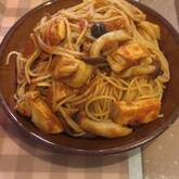 鶏とエリンギのトマトクリームパスタ