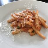 トマトソースでクリームパスタ