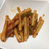 マカロニのピリ辛炒め