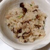 うまみたっぷり！きのこの炊き込みご飯