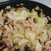 ニンニク・ショウガしょうゆを使った肉野菜炒め